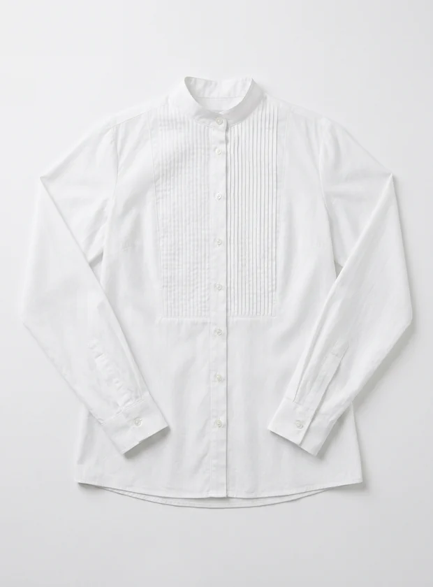 Camisa campera blanca en plano