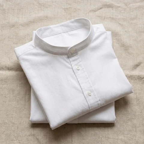 Camisa campera blanca de cuello de tirilla